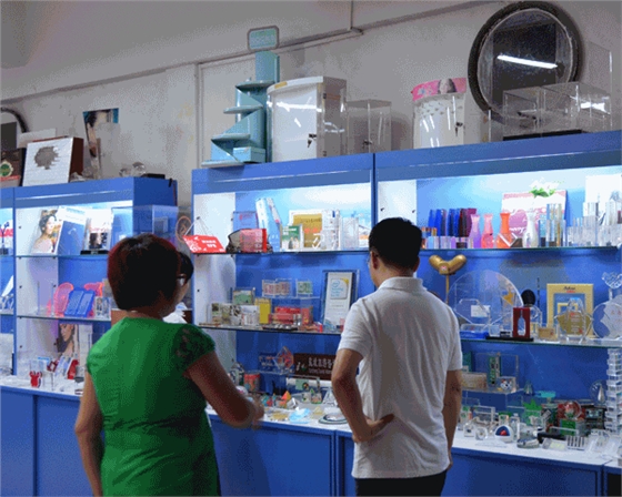 毅廷喇叭廠勇敢邁出第一步就是我們最大勝得 —牛商爭霸死黨互動學習共成長 毅廷喇叭廠勇敢邁出第一步就是我們最大勝得 —牛商爭霸死黨互動學習共成長