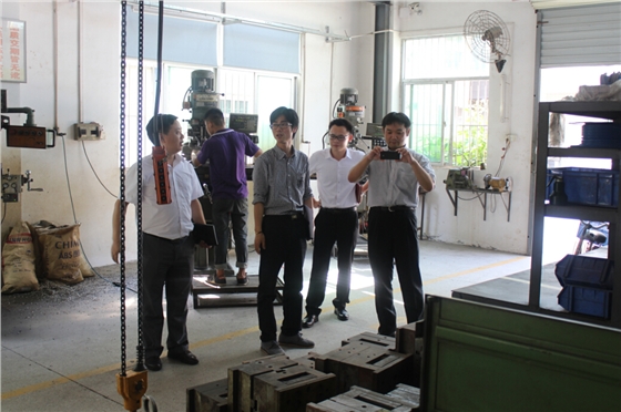 松下電器參觀(guān)毅廷喇叭廠(chǎng)模具車(chē)間