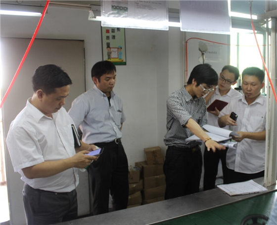 松下電器參觀(guān)毅廷喇叭廠(chǎng)車(chē)間