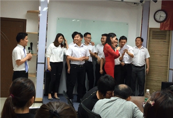 毅廷音響總結(jié)會(huì)議之合唱