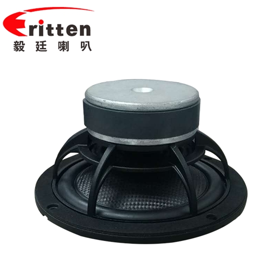 按振膜的軟硬，球頂揚聲器可分為硬球頂揚聲器和軟球頂揚聲器兩種